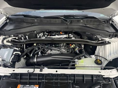 Used 2025 Ford Explorer ST-Line w/ Premium Package image 26