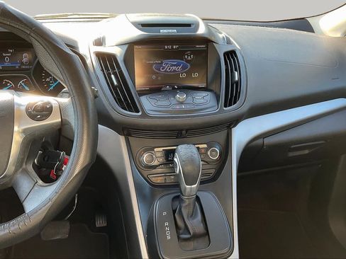 Used 2015 Ford Escape SE w/ Equipment Group 201A FWD image 6
