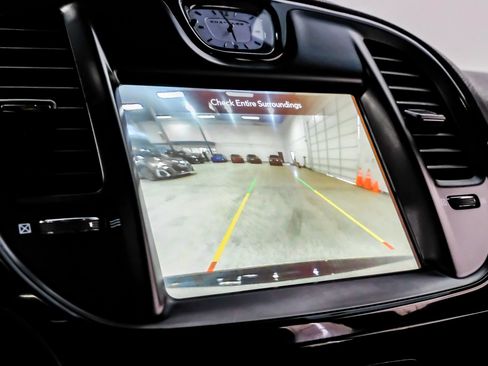 Used 2021 Chrysler 300 S w/ S Model Appearance Package RWD image 29