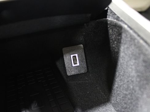 Used 2020 Lincoln Nautilus Reserve w/ Equipment Group 201A image 25