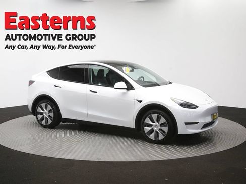 Used 2023 Tesla Model Y Long Range AWD/4WD image 43