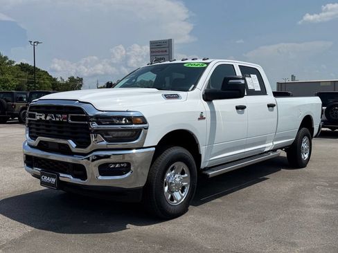 Used 2025 RAM 2500 Tradesman AWD/4WD image 3
