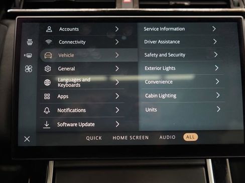 Used 2024 Land Rover Range Rover Velar Dynamic SE AWD/4WD image 44
