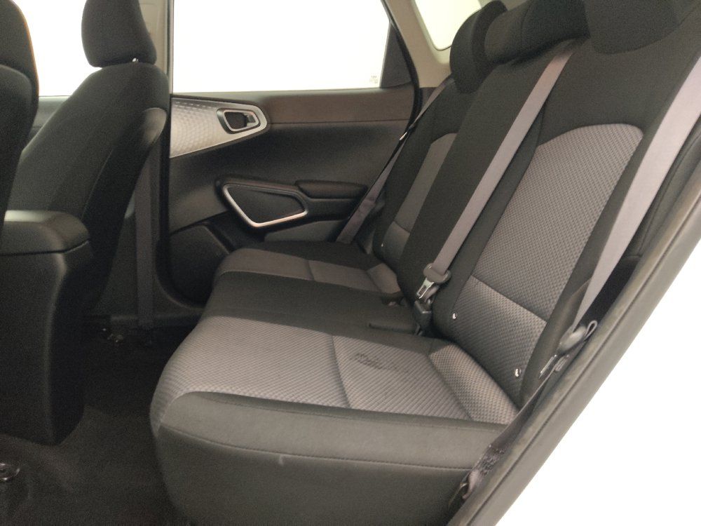 Used 2022 Kia Soul LX w/ Technology Package FWD image 18