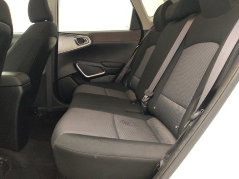 Used 2022 Kia Soul LX w/ Technology Package FWD image 18