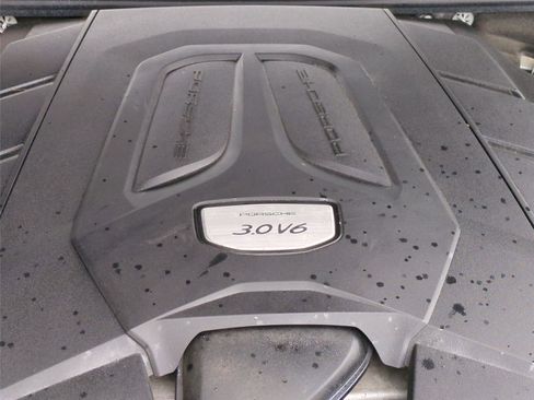 Used 2019 Porsche Cayenne AWD/4WD image 24