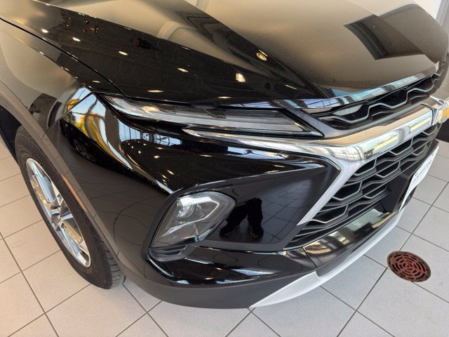 Used 2023 Chevrolet Blazer LT AWD/4WD image 38