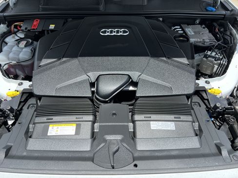 Used 2023 Audi Q7 3.0T Prestige w/ Prestige Package AWD/4WD image 36
