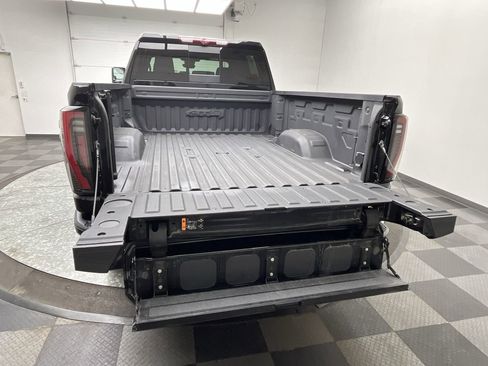 Certified 2025 GMC Sierra 2500 AT4 w/ Technology Package image 36