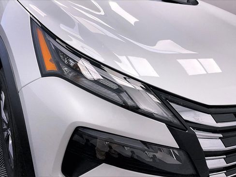 Certified 2025 Nissan Rogue S image 24