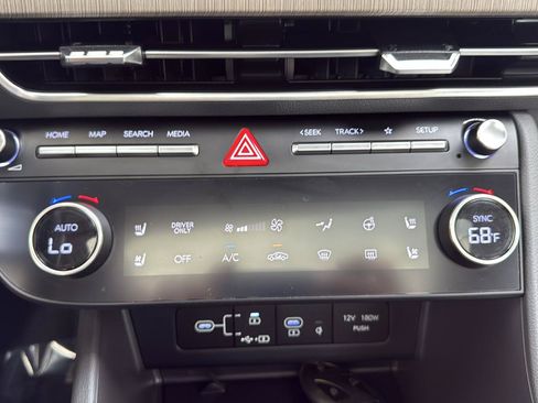 Used 2025 Hyundai Sonata Limited FWD image 35