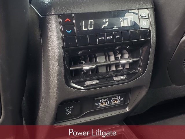 Used 2023 Jeep Grand Cherokee L Laredo w/ Luxury Tech Group I AWD/4WD image 36