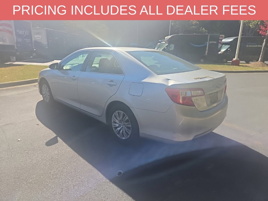 Used 2014 Toyota Camry FWD image 10