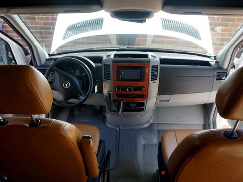 Used 2012 Mercedes-Benz Sprinter 3500 image 18