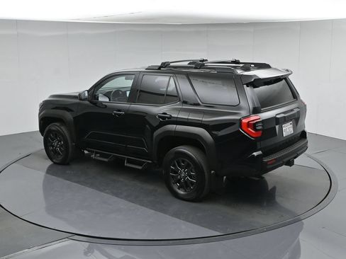 Used 2025 Toyota 4Runner SR5 AWD/4WD image 46