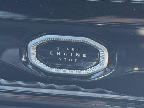 New 2026 Jeep Grand Cherokee Altitude AWD/4WD image 17