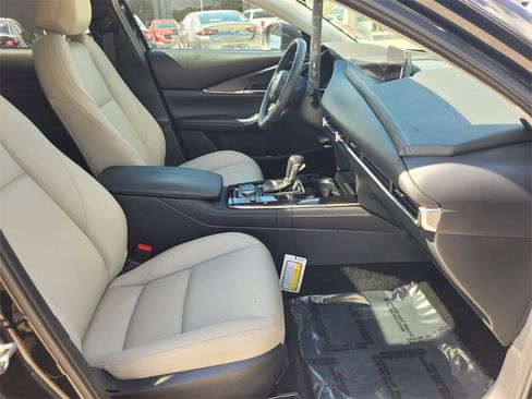 Certified 2025 MAZDA CX-30 AWD 2.5 S w/ Preferred Package image 19