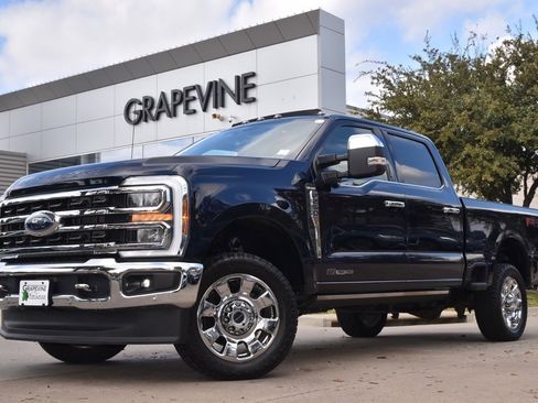 Used 2024 Ford F250 King Ranch w/ Chrome Package image 2