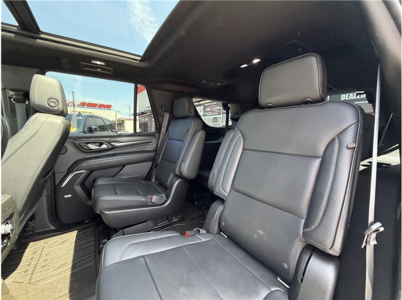Used 2021 GMC Yukon Denali w/ Denali Premium Package RWD image 25
