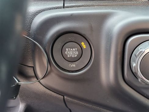 Used 2023 Jeep Wrangler Sport S image 16