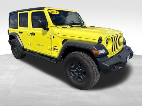 Used 2024 Jeep Wrangler Unlimited Sport AWD/4WD image 8