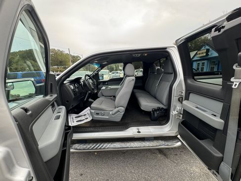 Used 2013 Ford F150 XLT w/ XLT Chrome Pkg image 13