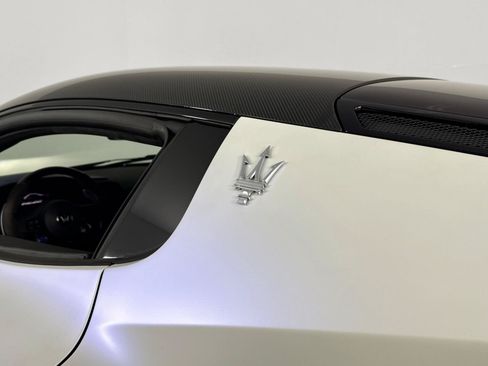 Used 2023 Maserati MC20 Coupe RWD image 41