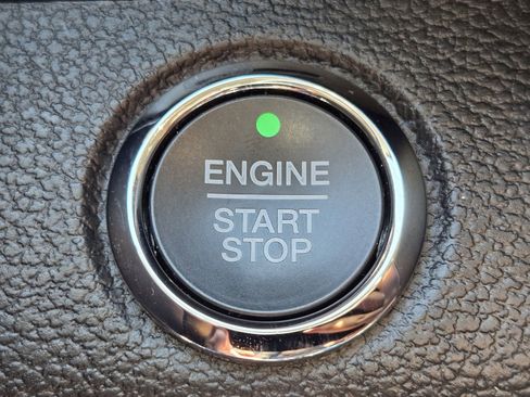 Used 2019 Ford Expedition Platinum RWD image 19