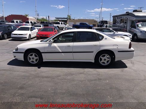 Used 2002 Chevrolet Impala LS w/ Preferred Equipment Group FWD image 5