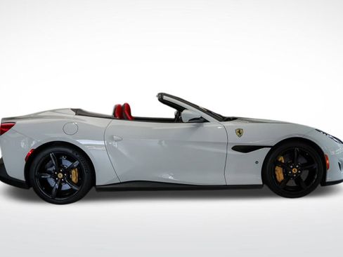 Used 2020 Ferrari Portofino image 6