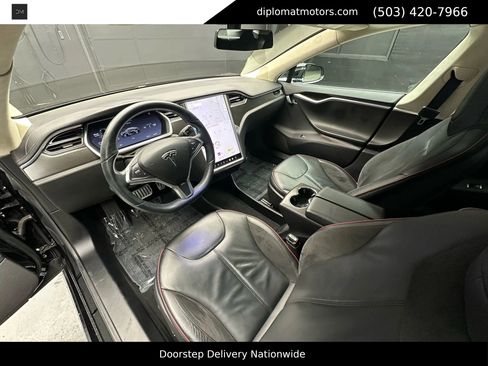 Used 2012 Tesla Model S Signature Performance image 16