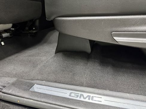 Used 2020 GMC Yukon XL SLT image 24