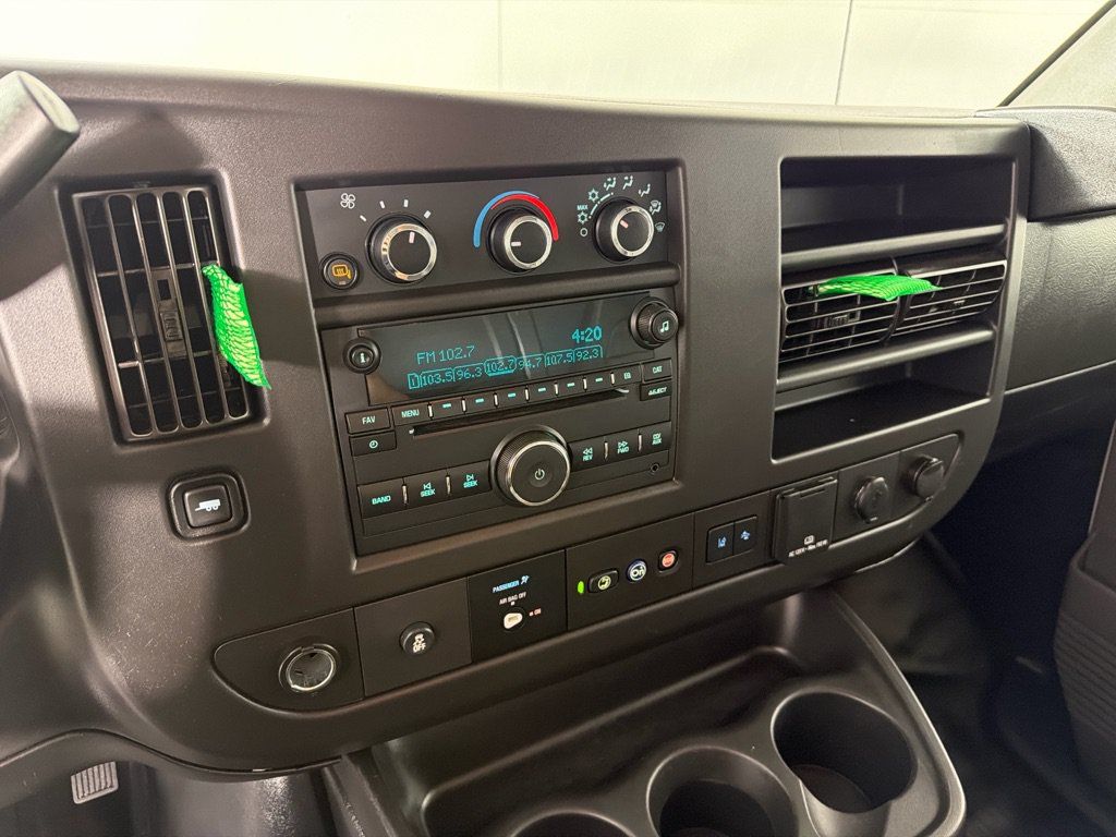 Used 2019 Chevrolet Express 3500 Extended w/ Driver Convenience Package RWD image 14