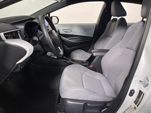 Certified 2025 Toyota Corolla SE image 12