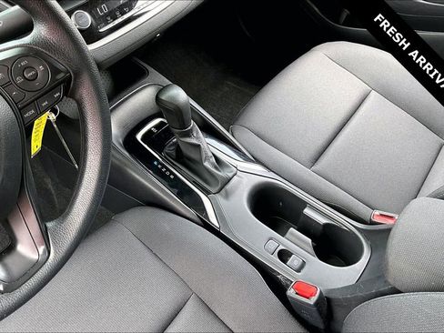 Used 2024 Toyota Corolla LE FWD image 17