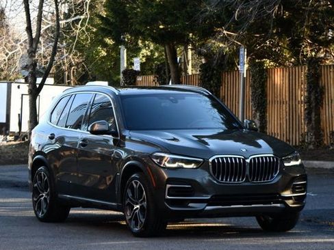 Used 2022 BMW X5 sDrive40i w/ Premium Package image 12