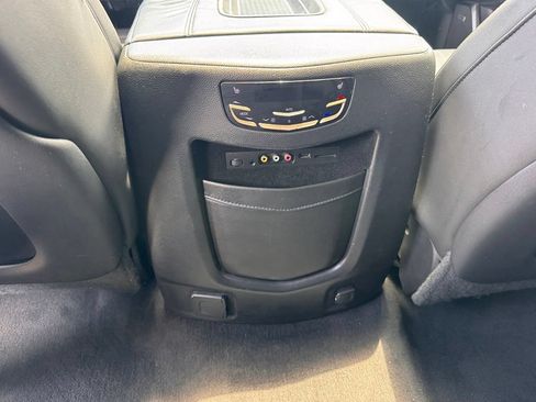 Used 2015 Cadillac Escalade Premium AWD/4WD image 29