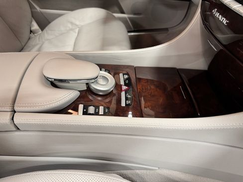 Used 2011 Mercedes-Benz CL 550 4MATIC image 38