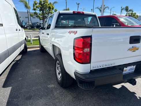 Used 2018 Chevrolet Silverado 1500 W/T w/ Trailering Package image 6