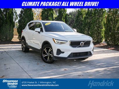 Used 2025 Volvo XC40 B5 Core