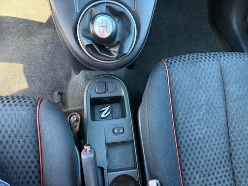 Used 2011 MAZDA MAZDA2 Touring image 15