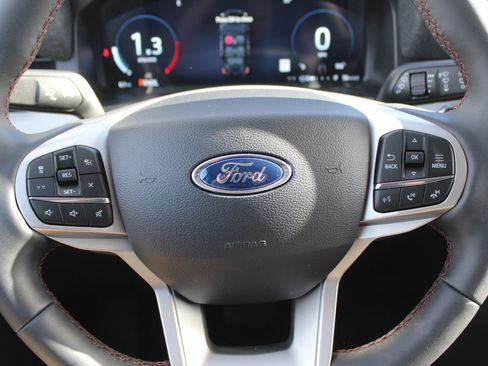 New 2026 Ford Explorer Active AWD/4WD image 25