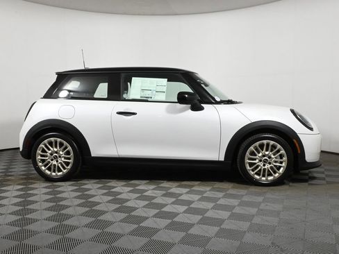 Used 2025 MINI Cooper S image 8