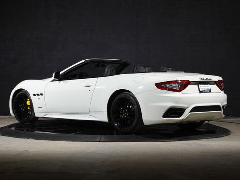 Used 2018 Maserati GranTurismo Sport image 10