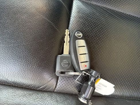 Used 2021 Nissan Titan PRO-4X w/ Pro-4x Convenience Package image 25