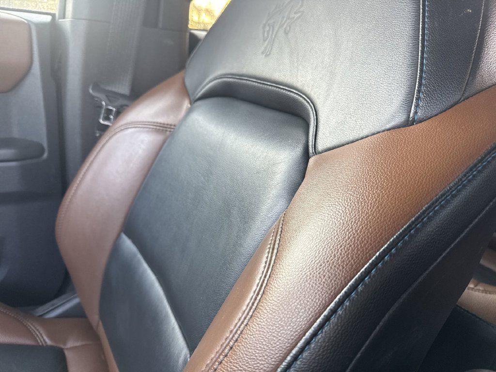 Used 2024 Ford Bronco Outer Banks AWD/4WD image 36