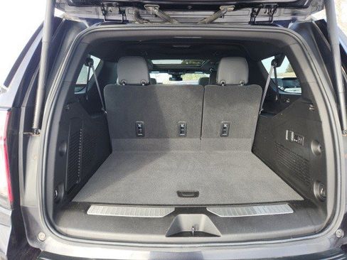 Certified 2023 Chevrolet Suburban RST w/ Luxury Package image 6
