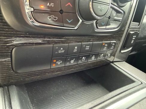 Used 2016 RAM 1500 Limited AWD/4WD image 25