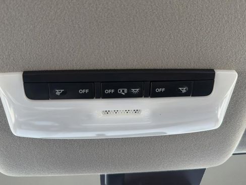 Used 2025 Nissan Versa S w/ Trunk Package FWD image 20