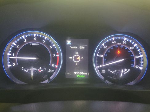 Used 2019 Toyota Highlander Limited image 23